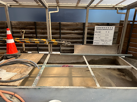 汚泥積替え保管施設